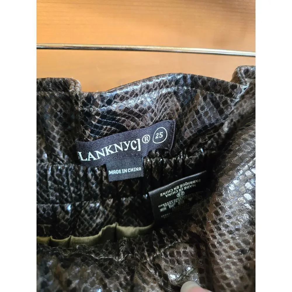 BlankNYC Paperbag Shorts Python Faux Snakeskin High Waist Belted 25 NWOT Boho - Picture 3 of 6